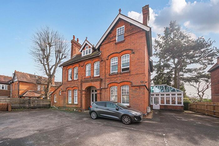 1 Bedroom Apartment For Sale In Boyn Hill Avenue, Maidenhead, SL6