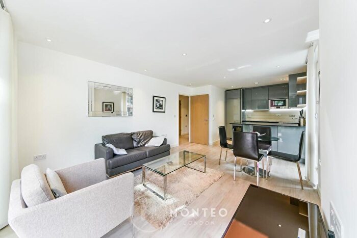 1 Bedroom Apartment To Rent In City View Apartments, Devan Grove, Hackney, London, N4