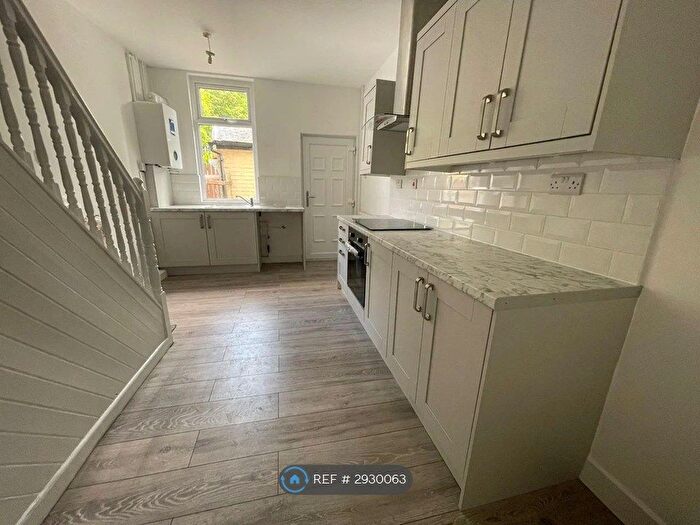 2 Bedroom Terraced House To Rent In Bury Road, Rochdale, OL11