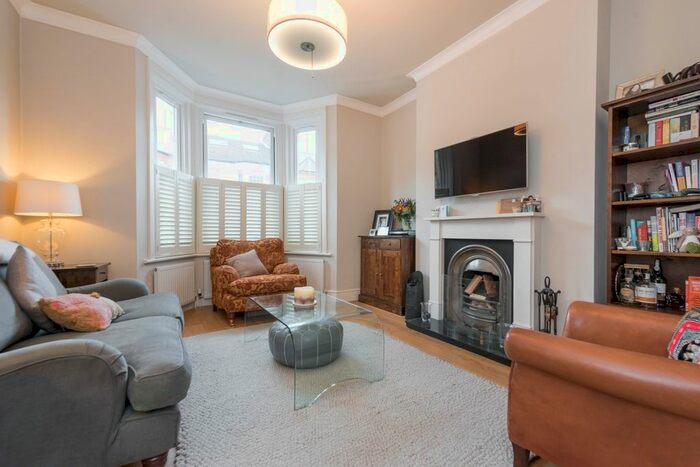 2 Bedroom Flat To Rent In Letchford Mews, London, NW10