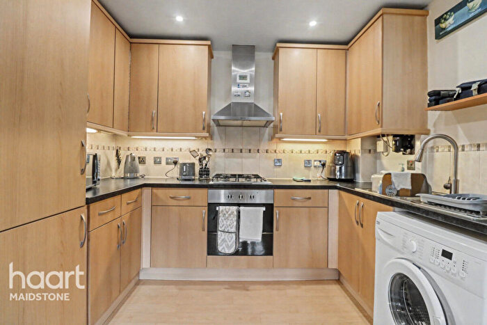 2 Bedroom Apartment For Sale In College Heights, College Road, Maidstone, ME15