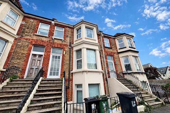 1 Bedroom Flat To Rent In Seaside, Eastbourne, BN22