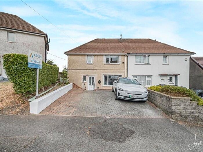 3 Bedroom Semi Detached House For Sale In Penybryn, Neath, SA11