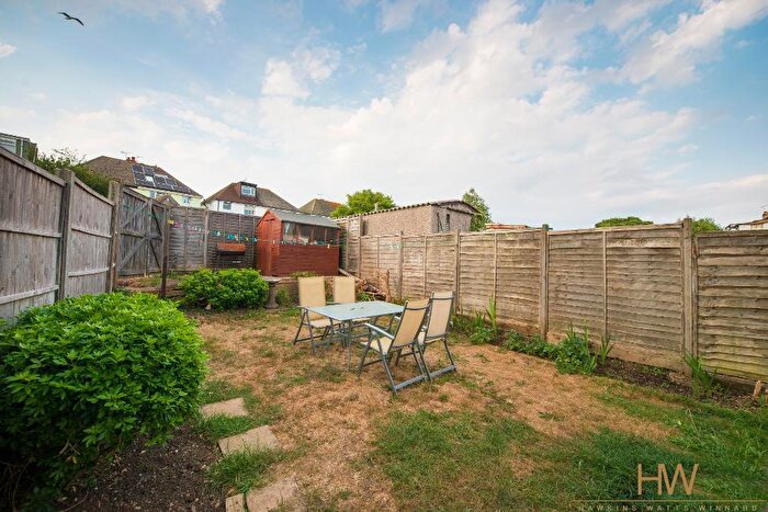 1 Bedroom Apartment To Rent In Mile Oak Road, Portslade, East Sussex, BN41