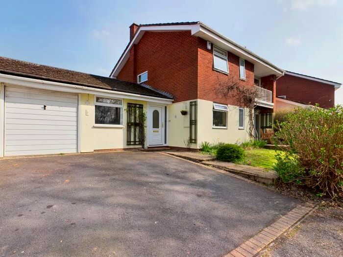 4 Bedroom Detached House For Sale In Holmer Lane, Stirchley, Telford, TF3