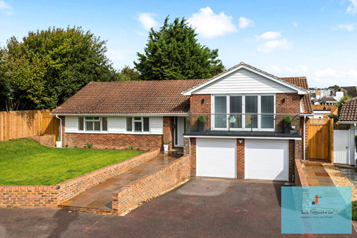 3 Bedroom Detached Bungalow For Sale In Hilltop, Brighton, BN1