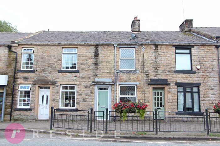 3 Bedroom Terraced House For Sale In Edenfield Road, Norden, Rochdale, OL11