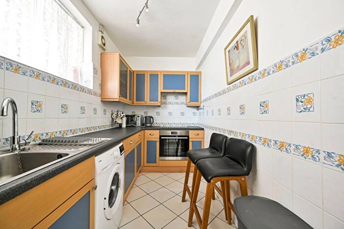 1 Bedroom Flat For Sale In Maida Vale, Maida Vale, London, W9