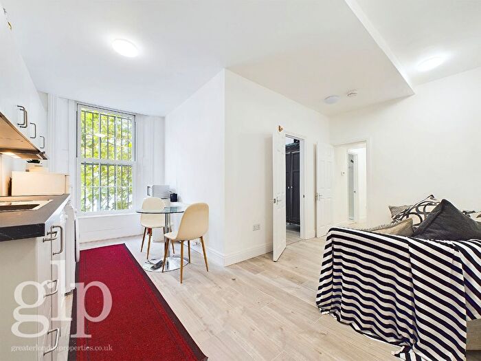 2 Bedroom Flat To Rent In Kings Cross Road, Kings Cross, WC1X
