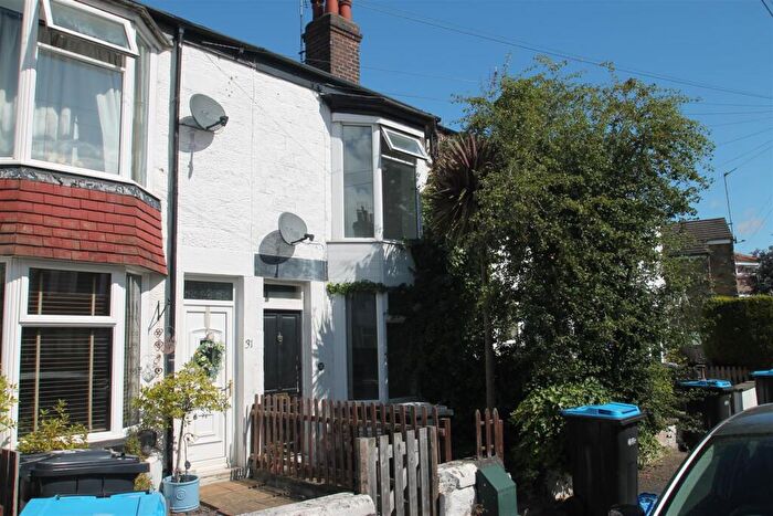 2 Bedroom Terraced House For Sale In Birch Grove, Harrogate, HG1