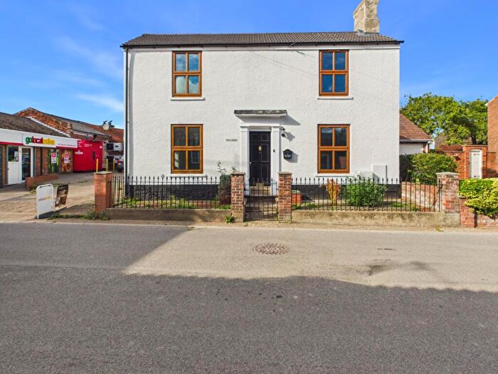 4 Bedroom Detached House For Sale In Howe Lane, Goxhill, DN19