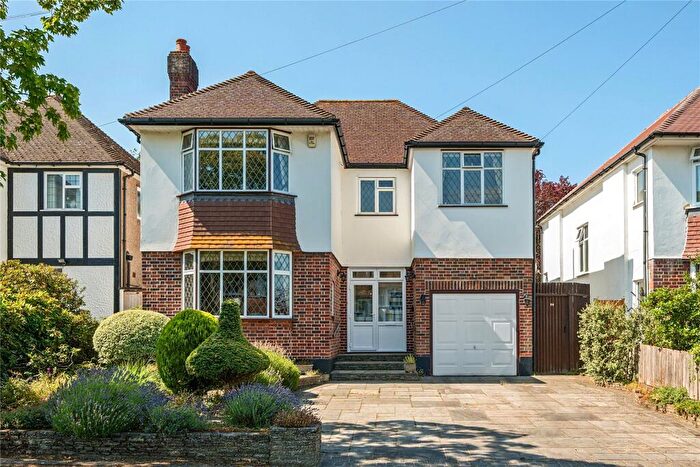4 Bedroom Detached House For Sale In Stambourne Way, West Wickham, BR4