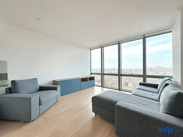 2 Bedroom Apartment To Rent In No. West India Quay, London, E14