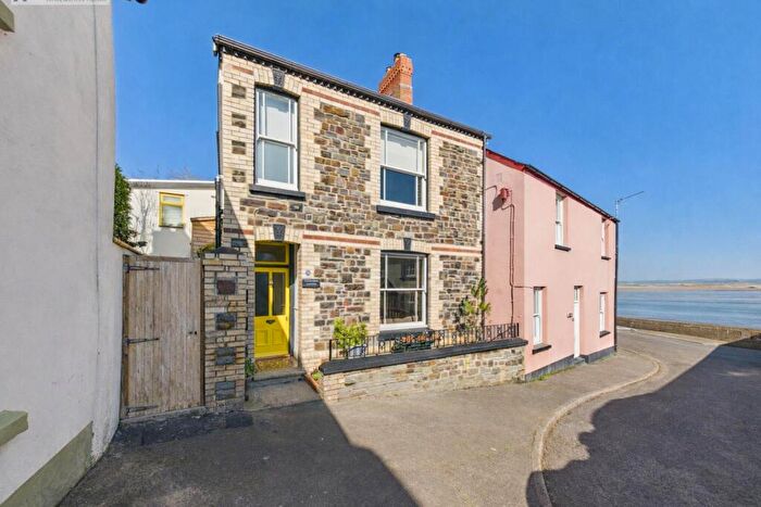4 Bedroom House For Sale In Irsha Street, Appledore, Bideford, EX39