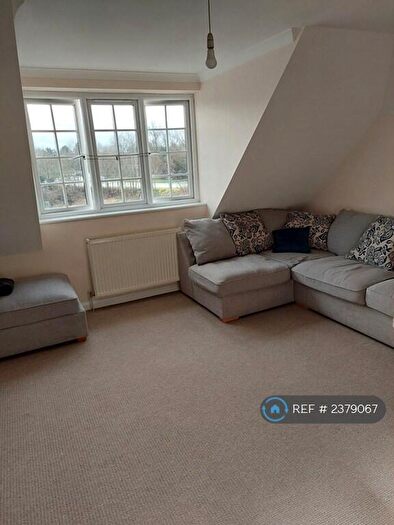 1 Bedroom Flat To Rent In High Street, Theale, Reading, RG7