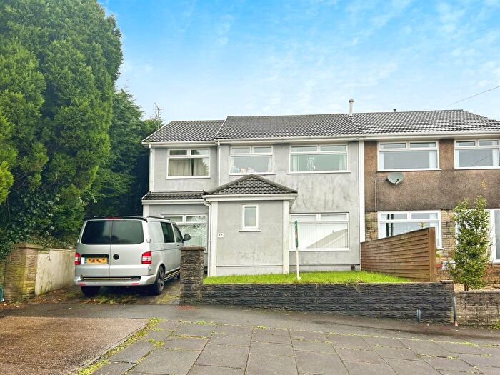 4 Bedroom Semi-Detached House For Sale In Llwyn-Yr-Eos, Morriston, Swansea, SA6