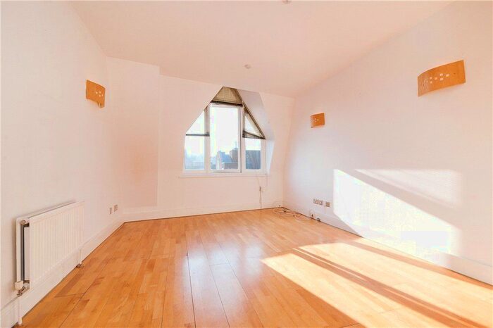 1 Bedroom Flat To Rent In Farringdon Road, London, EC1M