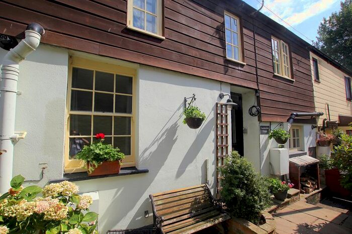 3 Bedroom Cottage To Rent In Grenville Road, Lostwithiel, PL22