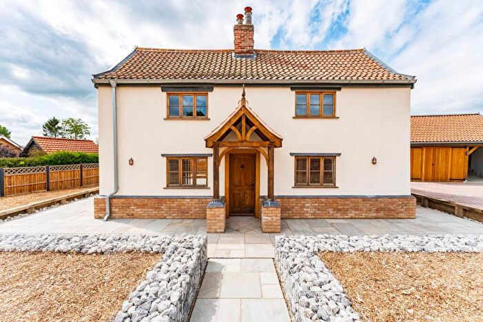 3 Bedroom Detached House For Sale In Lowgate Street, Eye, IP23