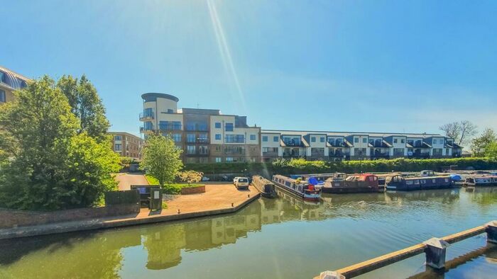 2 Bedroom Flat To Rent In The Waterfront, Hertford, SG14