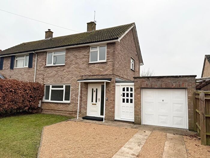 3 Bedroom Semi-Detached House To Rent In Benson, Oxfordshire, OX10
