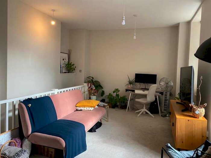 1 Bedroom Apartment To Rent In Lesser Knowlesthorpe, 24 Barton Mill Road, Canterbury, CT1