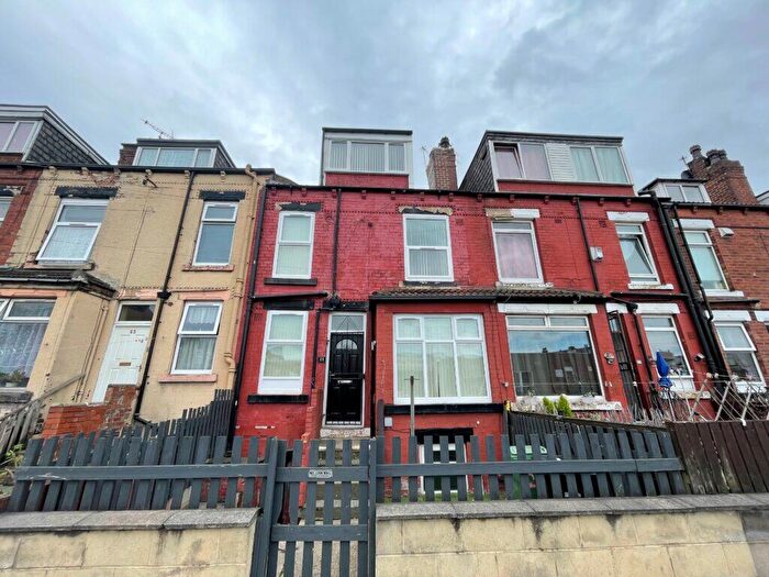 2 Bedroom Terraced House To Rent In Vinery Terrace, Leeds, LS9