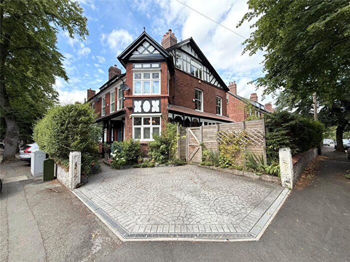 5 Bedroom End Of Terrace House For Sale In Bamford Road, Didsbury Village, M20