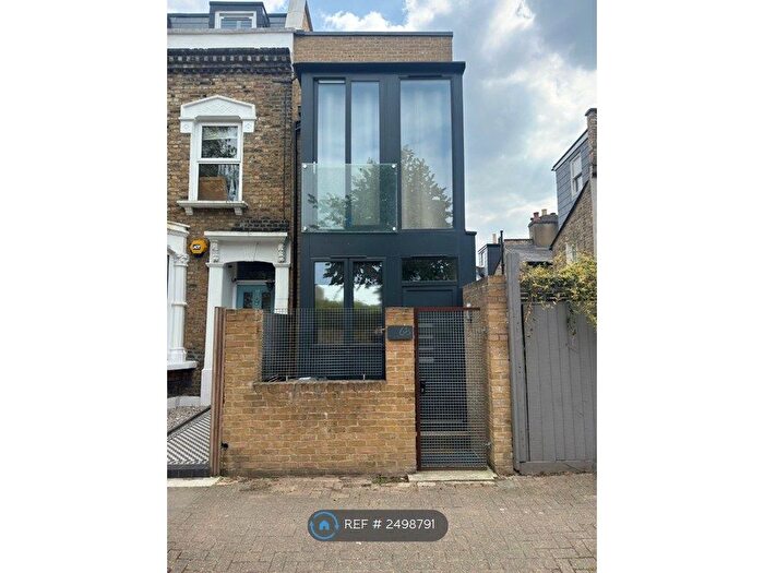 2 Bedroom End Of Terrace House To Rent In Chatterton Road, London, N4