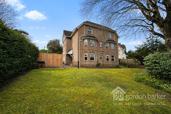 2 Bedroom Flat For Sale In Knole Road, Bournemouth, Dorset, BH1