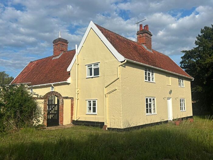 4 Bedroom Detached House To Rent In Ipswich Road, Helmingham, Stowmarket, Suffolk, IP14