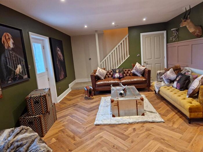 3 Bedroom Private Hall To Rent In Lancaster New Road, Cabus, Preston, PR3