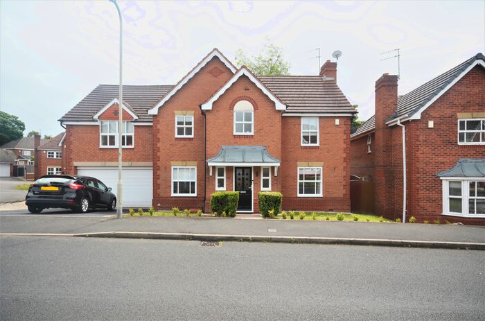 5 Bedroom Detached House To Rent In Breamore Crescent, Dudley, West Midlands, DY1