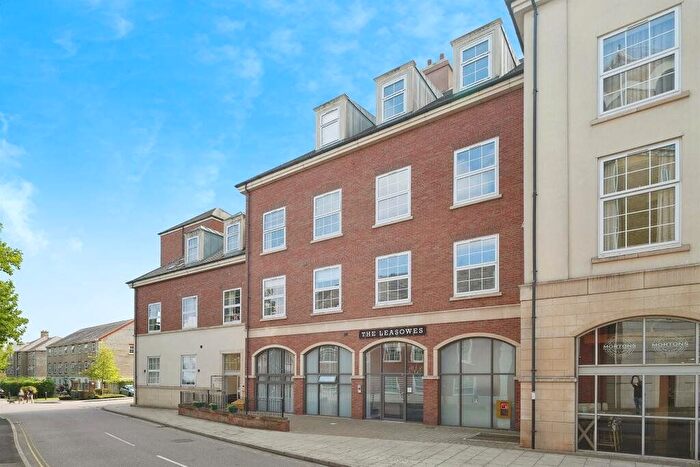 1 Bedroom Flat To Rent In Main Street, Dickens Heath, Shirley, Solihull, B90