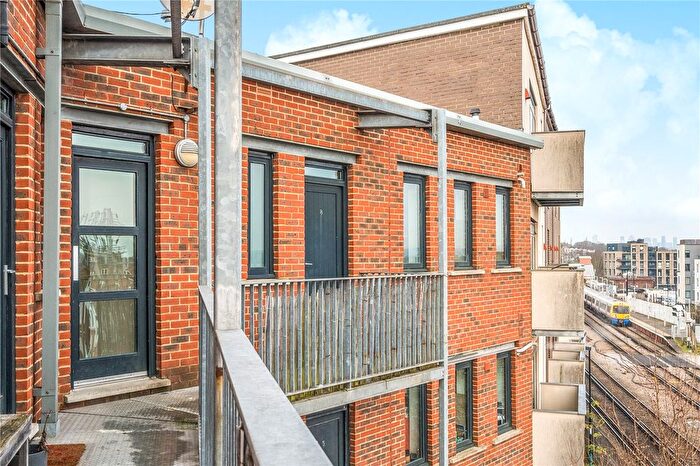 1 Bedroom Flat For Sale In Bird In Hand Mews, London, SE23