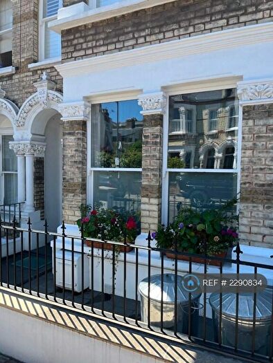 1 Bedroom Flat To Rent In Webbs Road, London, SW11