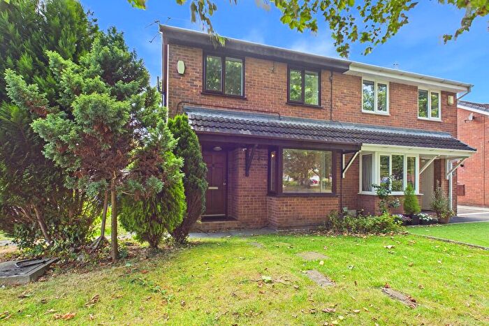 2 Bedroom Semi-Detached House For Sale In Marsh Way, Penwortham, PR1