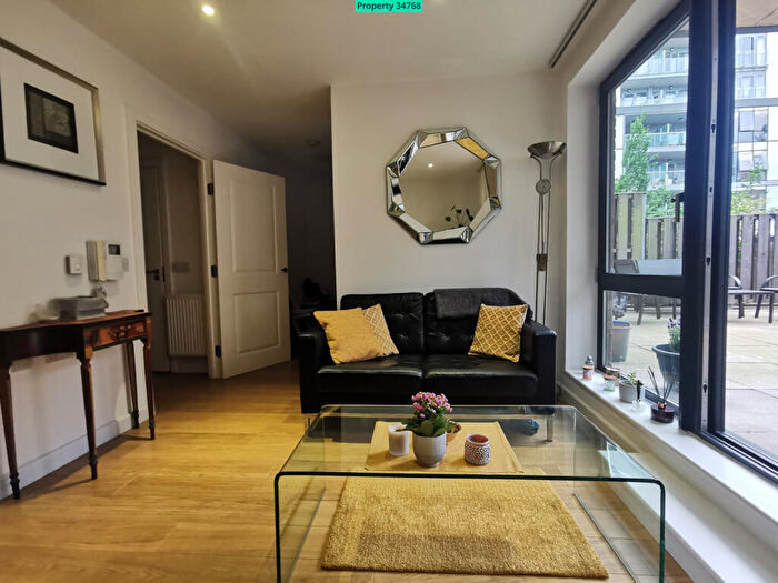 1 Bedroom Flat To Rent In Upper North Street, London, E14