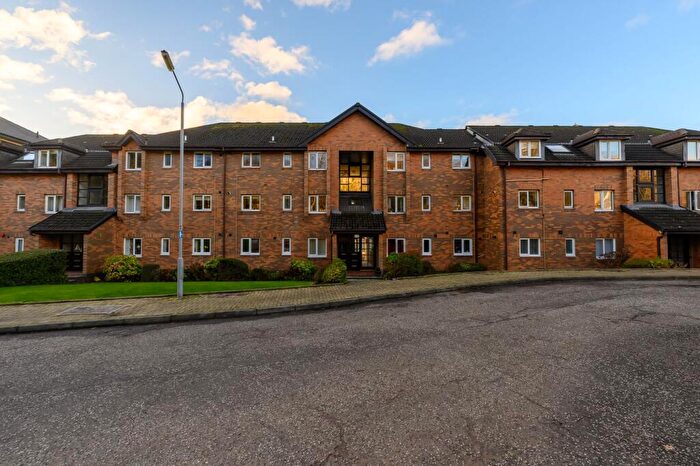 2 Bedroom Flat To Rent In Shore Road, Rothesay Court Shore Road, PA17