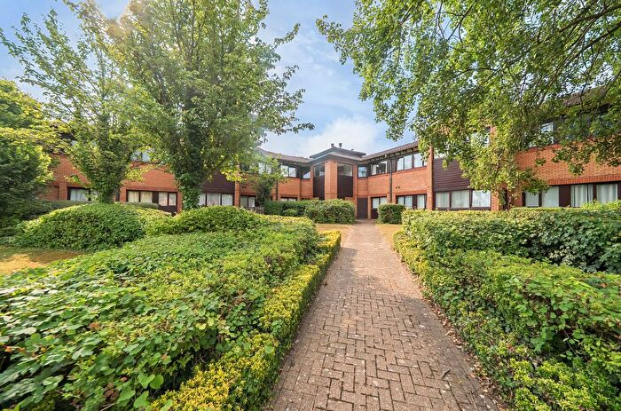 1 Bedroom Flat For Sale In Wickham Road, Fareham, PO16