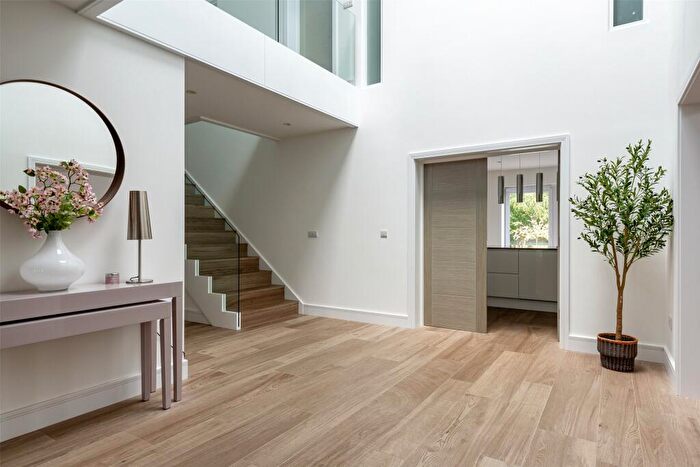 5 Bedroom Detached House For Sale In Keswick Road, Great Bookham, Leatherhead, Surrey, KT23