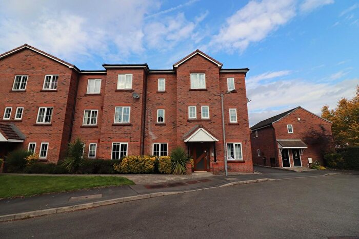 2 Bedroom Flat To Rent In Bellfield View, Bolton, BL1