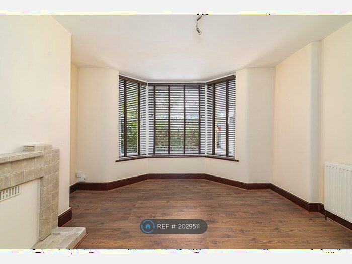 1 Bedroom Flat To Rent In Beversbrook Road, London, N19