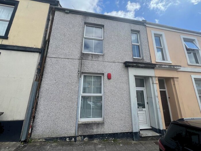 2 Bedroom Flat To Rent In Clifton Street, Plymouth, PL4