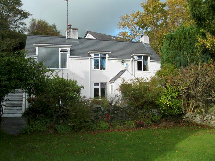 2 Bedroom Cottage To Rent In Lon Cadnant, Menai Bridge, LL59