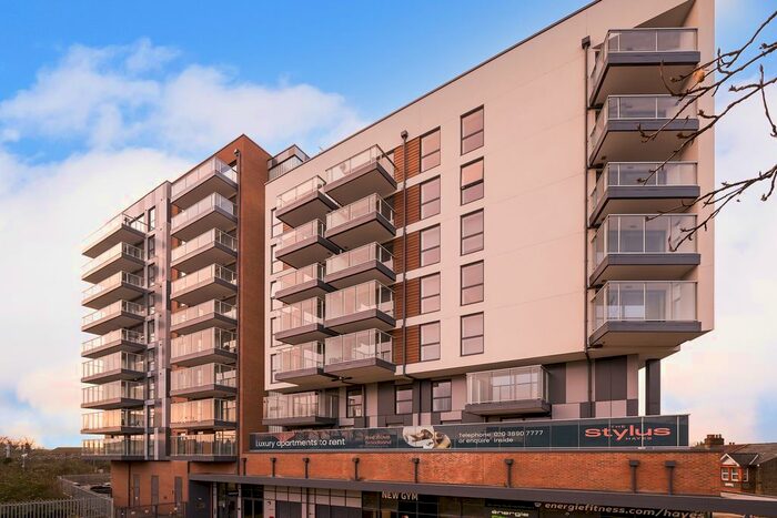 2 Bedroom Flat To Rent In Stylus Place, Hayes, UB3