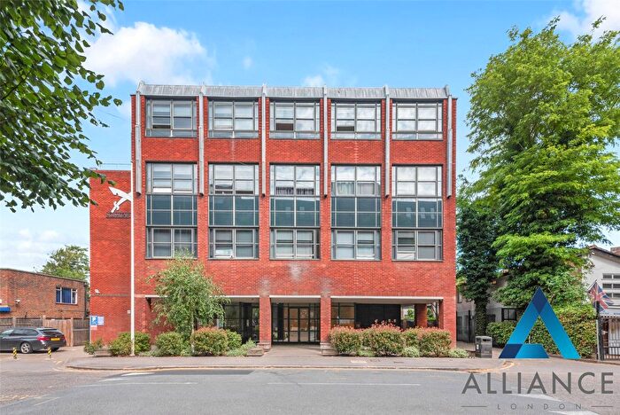 1 Bedroom Flat To Rent In Eastern Road, Romford, RM1