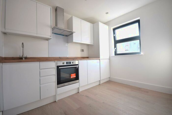 Flat To Rent In Kirkdale, Sydenham, SE26
