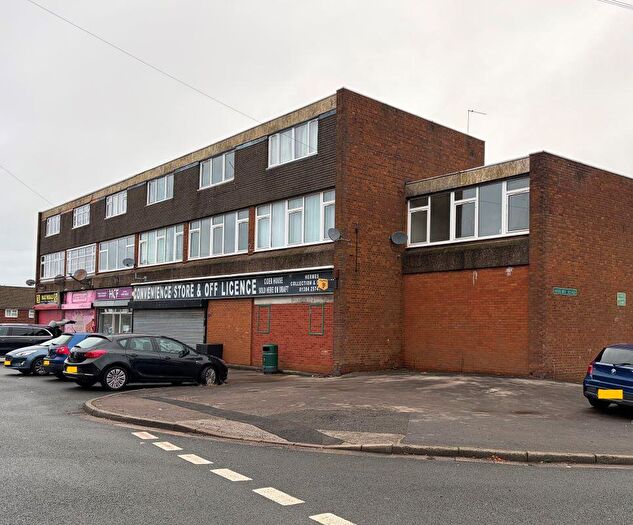 2 Bedroom Flat For Sale In B Wheatsheaf Road, Tividale, Oldbury, West Midlands, B69