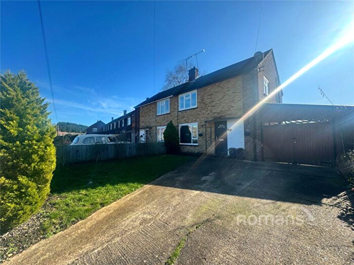 3 Bedroom Semi Detached House For Sale In Mitcham Road, Camberley, Surrey, GU15